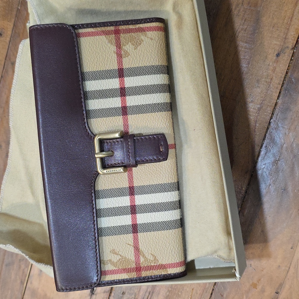 Burberry Tan Storage Bag - Picture 2 of 5